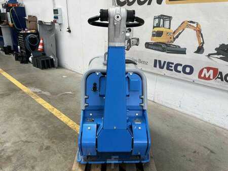 Ostatní 2022 Weber CR 9 Hatz-Diesel / 736kg / E-Start / DEMO (5)