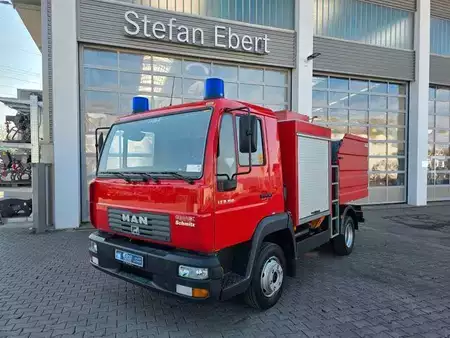 Övrigt 2005 MAN LE 8.150 Schaum 2.500 Liter Schmitz SLF 25/25 (1)
