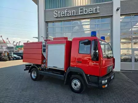 Övrigt 2005 MAN LE 8.150 Schaum 2.500 Liter Schmitz SLF 25/25 (4)