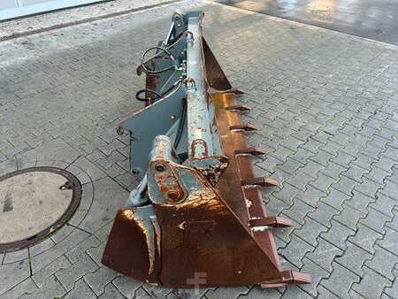 Ostatní 0 [div] Klappschaufel / Zettelmeyer / Volvo CAT JCB (3)