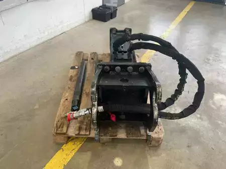 Anbauteile 2021 Caterpillar B8 Hydraulikhammer CW10 / Hammer / 6 – 9 to / 2021 (8)