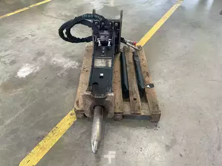 Anbauteile 2021 Caterpillar B8 Hydraulikhammer CW10 / Hammer / 6 – 9 to / 2021 (9)