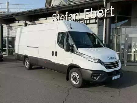 Pozostałe 0 Iveco Daily 35S16 A8 *R4.100mm*Automatik*Kamera*3x (1)