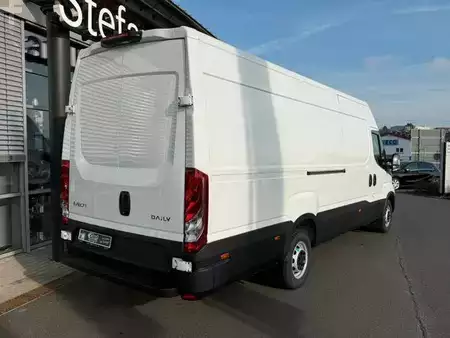 Pozostałe 0 Iveco Daily 35S16 A8 *R4.100mm*Automatik*Kamera*3x (9)