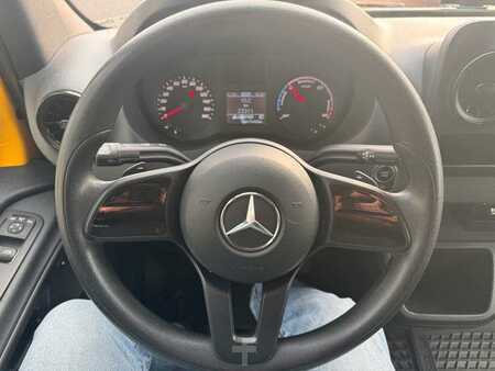 Övrigt 2023 Mercedes-Benz eSprinter 312 DHL Regal KEP-Ausbau (14)