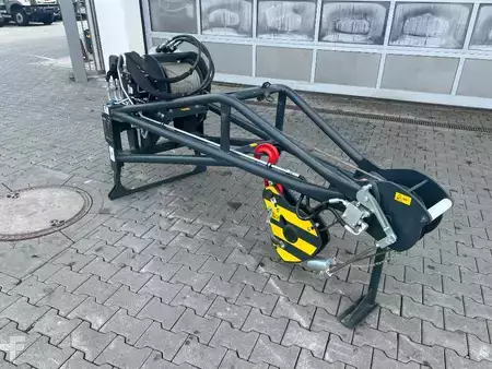 Liitteet 2022 [div] Ausleger mit Seilwinde JW2000 / 2 To / 2022 / DEMO (2)