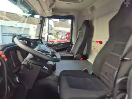 Pozostałe 2024 Iveco AD190S40/FP Lamberet Mitsubishi LBW Tür AHK (19)