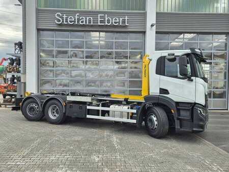 Iveco X-Way AD280X46Y/PS ON 6x2 Palfinger PHT20SLD5 3x