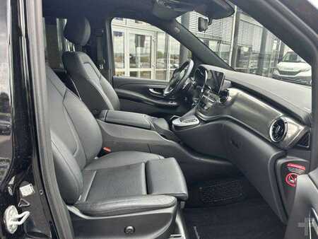 Mercedes-Benz V 300 d 4MATIC EXCLUSIVE AMG Panorama DISTRONIC
