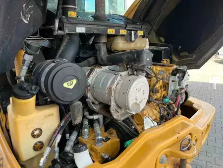 Cargadoras de ruedas 2015 Caterpillar 908M / 2.644h / Gabel / Schaufel (14)