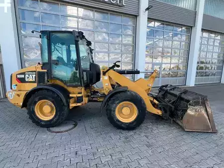 Cargadoras de ruedas 2015 Caterpillar 908M / 2.644h / Gabel / Schaufel (2)