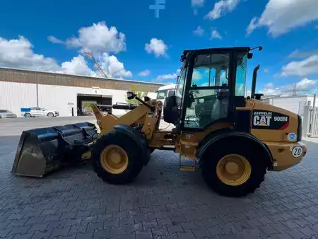 Cargadoras de ruedas 2015 Caterpillar 908M / 2.644h / Gabel / Schaufel (7)