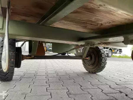 Outro 2018 Pefra Anhänger 3100 / Länge: 2,55 m / 2.810 kg / 2018 (13)