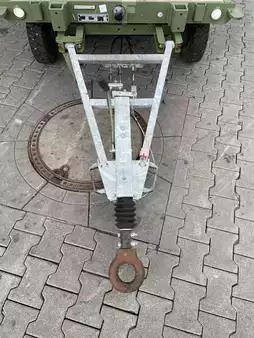 Outro 2018 Pefra Anhänger 3100 / Länge: 2,55 m / 2.810 kg / 2018 (9)