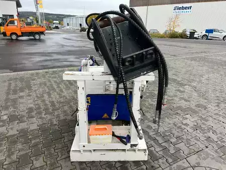 Příkopové frézy 2020 [div] KEMROC EXR 60 HD Flächenfräse / Asphaltfräse MS10 (5)