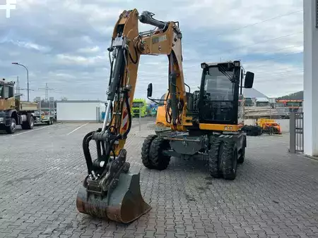 Mobilbagger 2019 Liebherr A 910 C Litronic / 2.381h / SW33 (10)