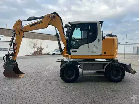 Mobilbagger 2019 Liebherr A 910 C Litronic / 2.381h / SW33 (8)