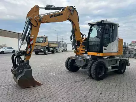 Mobilbagger 2019 Liebherr A 910 C Litronic / 2.381h / SW33 (9)