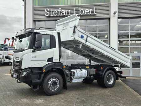 Iveco AD200X40 HR OFF 4x2 Meiller Dreiseitenkipper AHK