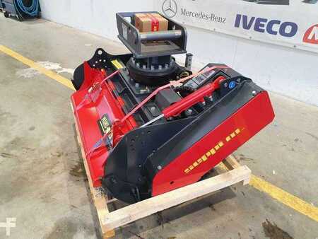 Ostatní 0 Seppi MINI-BMS 105 Forstmulcher Drehmotor MS08 (3)