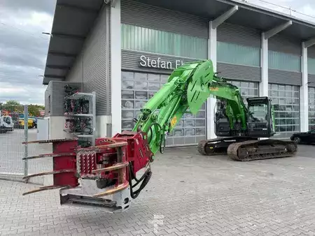 Mobilbagger 2021 Hitachi ZX225USLC-6 / 1.690h / OQ65 / Greifersäge (13)