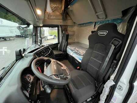 Iveco Stralis S-Way 490 T/P Intarder 2x Tank Navi