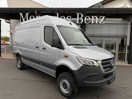 Outro 2025 Mercedes-Benz Sprinter 319 CDI 4x4 3665 Klima Standheiz AHK (1)