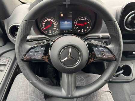 Outro 2025 Mercedes-Benz Sprinter 319 CDI 4x4 3665 Klima Standheiz AHK (15)