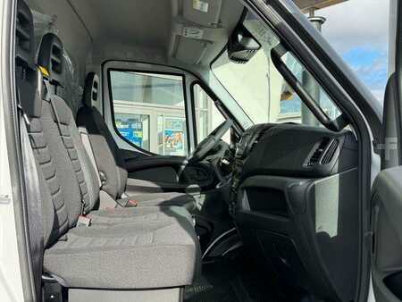 Muut 0 Iveco Daily 35S14 A8 *R3.450mm*Automatik*Klima* 2x (18)