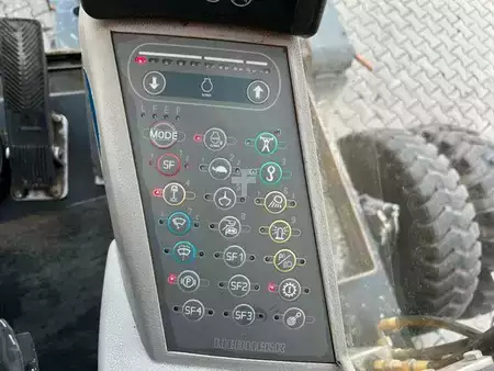 Mobilbagger 2009 Liebherr A 900 C ZW Litronic / 19.616 h / 2009 (11)