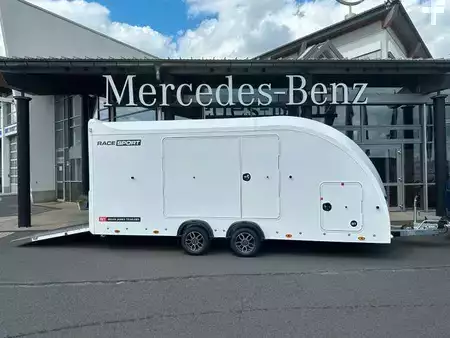 Overige 0 Brian James Race Sport / Länge: 5,03 m / 3.000 kg (1)