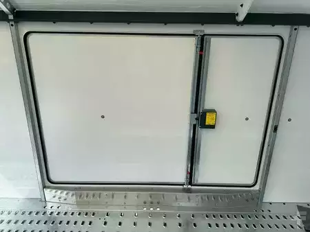 Overige 0 Brian James Race Sport / Länge: 5,03 m / 3.000 kg (11)