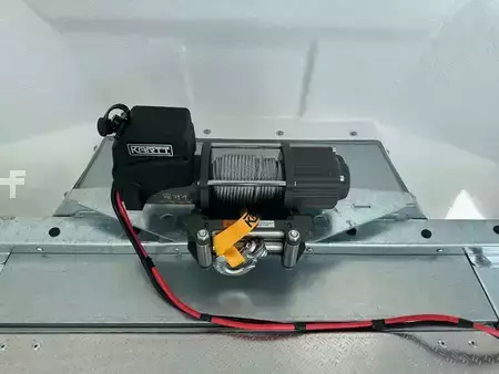 Overige 0 Brian James Race Sport / Länge: 5,03 m / 3.000 kg (13)