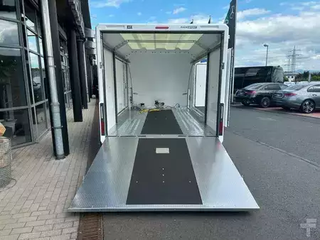 Overige 0 Brian James Race Sport / Länge: 5,03 m / 3.000 kg (5)