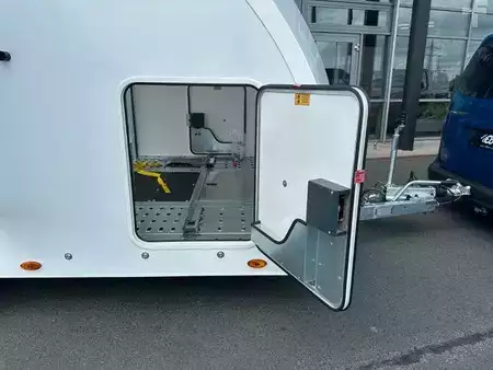 Overige 0 Brian James Race Sport / Länge: 5,03 m / 3.000 kg (8)