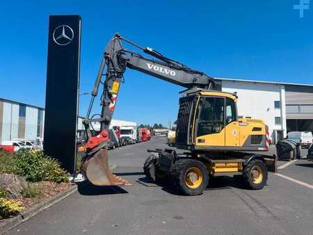 Mobilní bagry 2014 Volvo EW160D / 2014 / 1xTieflöffel / Forstschutzgitter (1)
