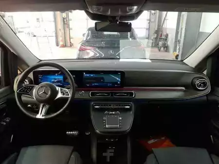 Övrigt 2024 Mercedes-Benz V 250 d AVA AMG AHK 2,5to DISTRONIC AIRMATIC (10)