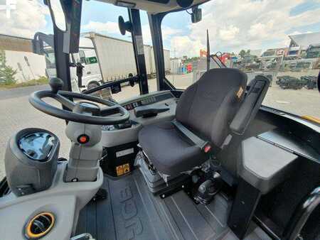 Pale Gommate 2025 JCB TM 220 SV C / Neufahrzeug / Teleskop / Gabel (12)