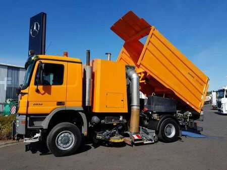 Sonstige 2005 Mercedes-Benz Actros 2032 A 4x4 Bucher STKF 9500 Airport (2)
