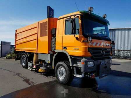 Sonstige 2005 Mercedes-Benz Actros 2032 A 4x4 Bucher STKF 9500 Airport (4)