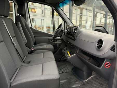 Övrigt 2025 Mercedes-Benz Sprinter 319 CDI 3665 DoKa AHK Klima LED (8)