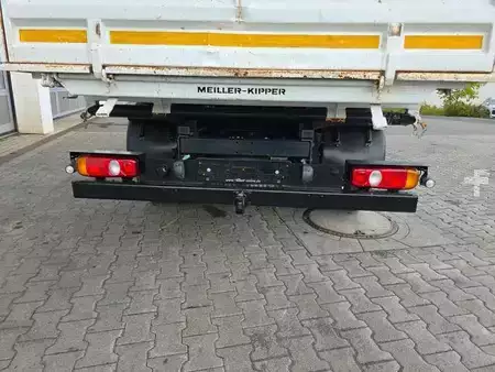 Övrigt 2020 Mitsubishi Fuso Canter 7C18D DoKa 7 Sitze AHK (10)
