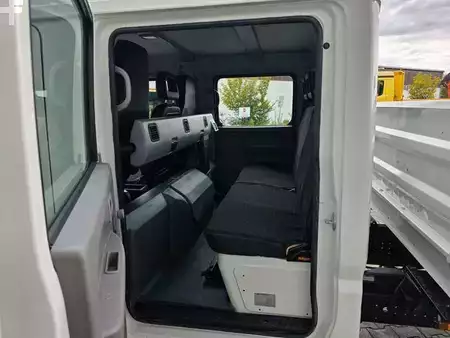Övrigt 2020 Mitsubishi Fuso Canter 7C18D DoKa 7 Sitze AHK (15)