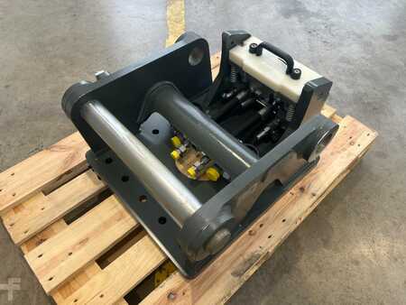 Liitteet 0 Liebherr Likufix SW48 Adapterplatte NEU lagernd / WESTTECH (5)