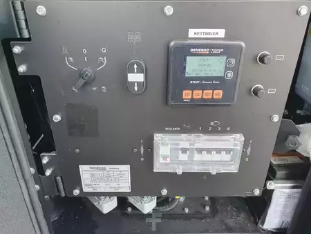 Sonstige 2022 GENERAC V20 Lichtmast / 1.056 h / lagernd (18)