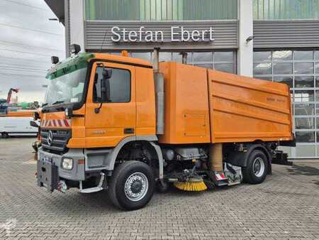 Sonstige 2005 Mercedes-Benz Actros 2032 A 4x4 Bucher STKF 9500 Airport 30x (3)