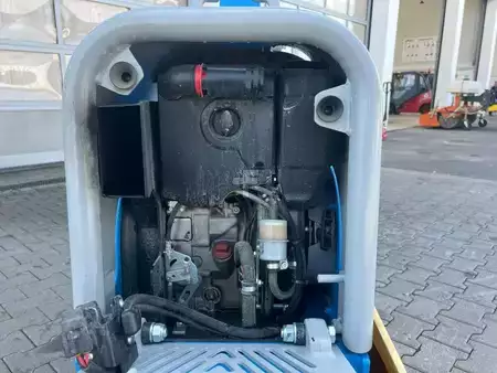 Ostatní 2022 Weber CR 6 Diesel CCD Rüttelplatte / DEMO / 2.8 h / 2022 (10)