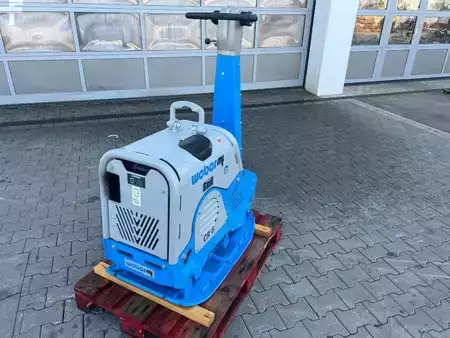 Ostatní 2022 Weber CR 6 Diesel CCD Rüttelplatte / DEMO / 2.8 h / 2022 (8)
