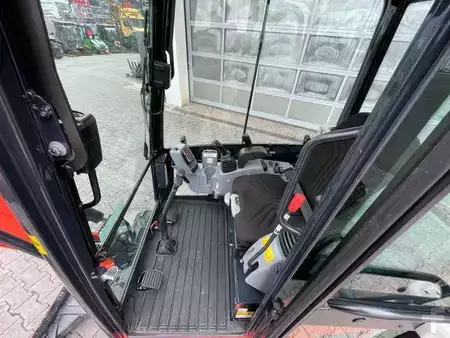 Minigraver 2024 Kubota KX019-4 / nur 299h / 2024 / Löffelpaket (12)