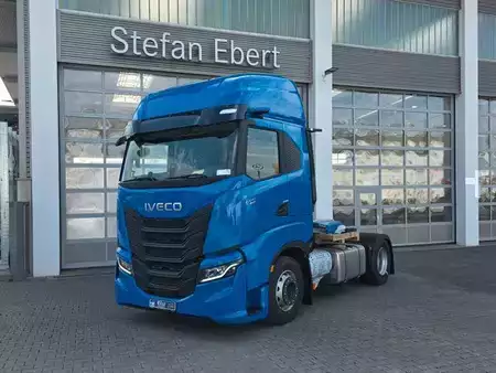 Miscelaneo 0 Iveco S-Way AS440S50T/P Standklima+Heizung LED (1)